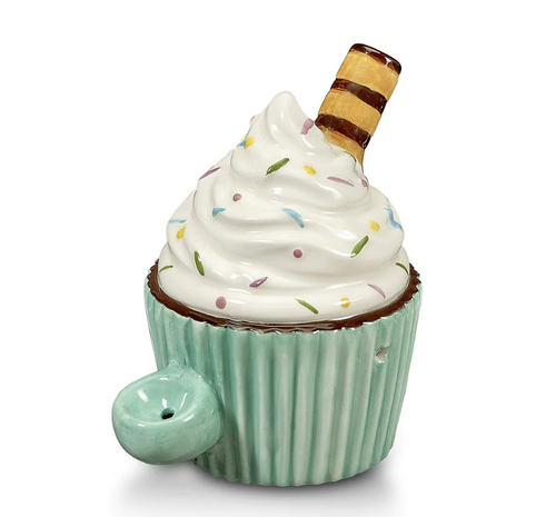 Cupcake novelty pipe