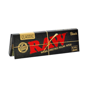 RAW® 1 1/4 Black Rolling paper